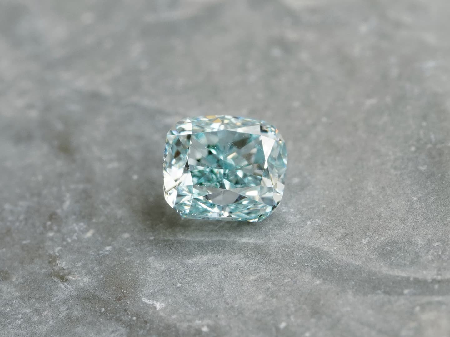 Green blue diamond 0.11 /グリーンブルーダイヤモンド | Hariqua-パワーストーンジュエリー-