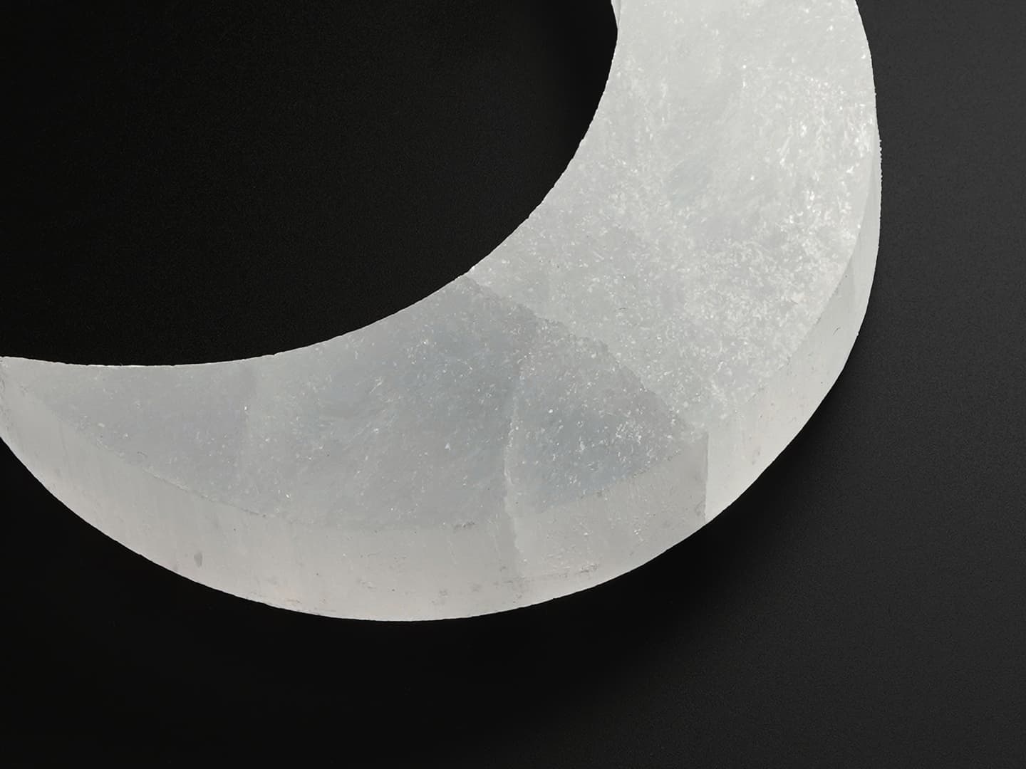 Selenite moon 2pcs set /セレナイト | Hariqua-パワーストーンジュエリー-