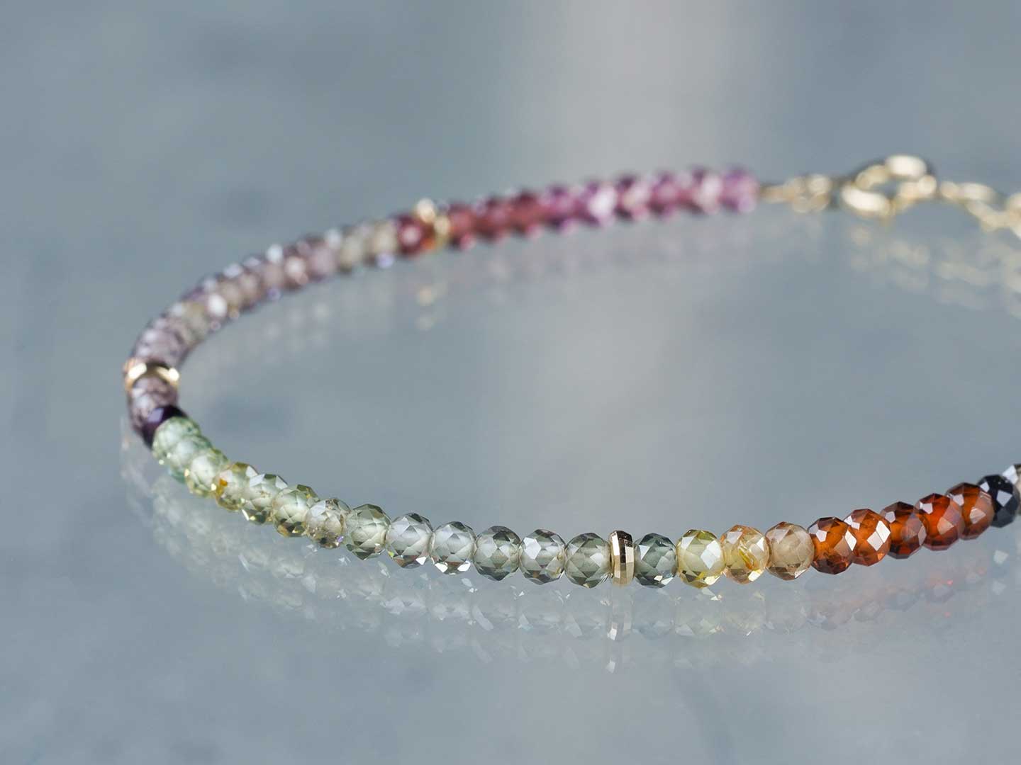 Multi color garnet string bracelet /マルチカラーガーネット 