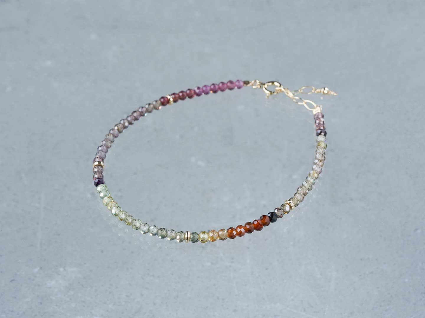 Multi color garnet string bracelet /マルチカラーガーネット | Hariqua-パワーストーンジュエリー-
