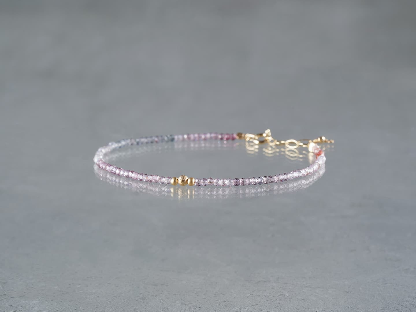 Multi color spinel string bracelet /マルチカラースピネル | Hariqua