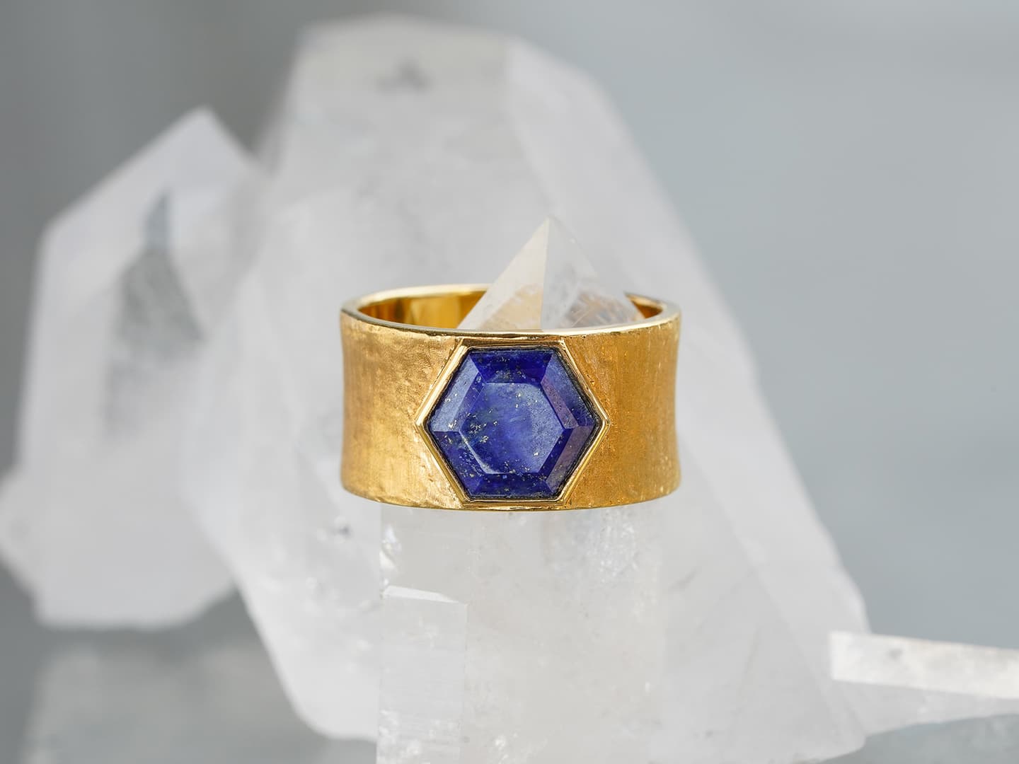 Lapis lazuli banded ring /ラピスラズリ | Hariqua-パワーストーン