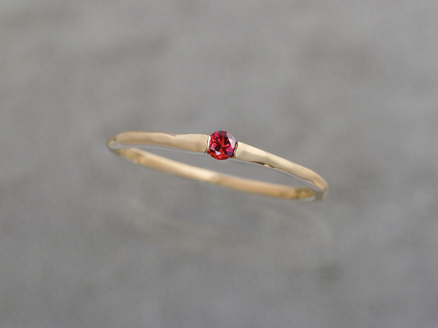 Red spinel round pinky ring /レッドスピネル | Hariqua ...