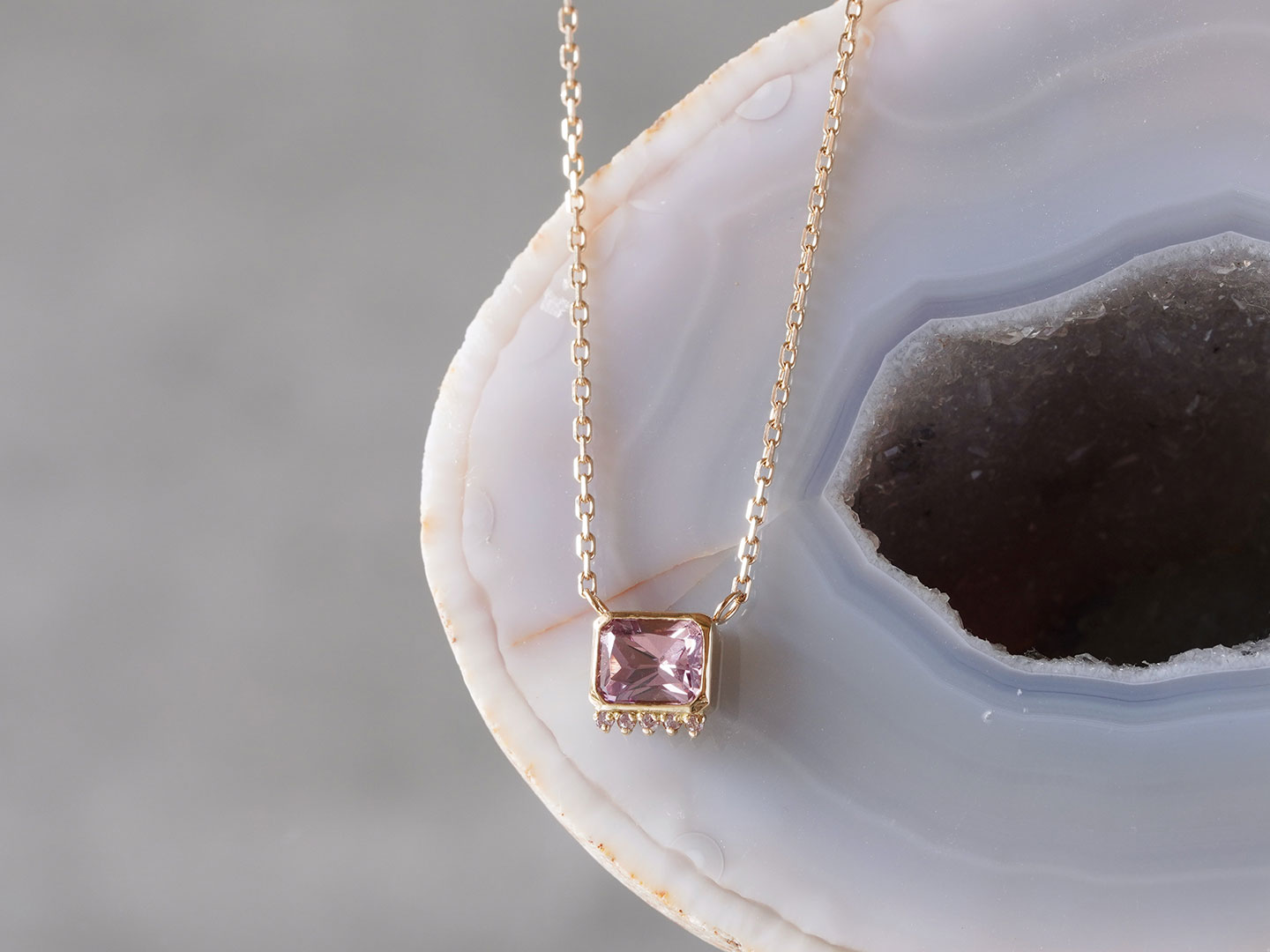 Malaia garnet × Pink diamond necklace 0.59 /マライアガーネット