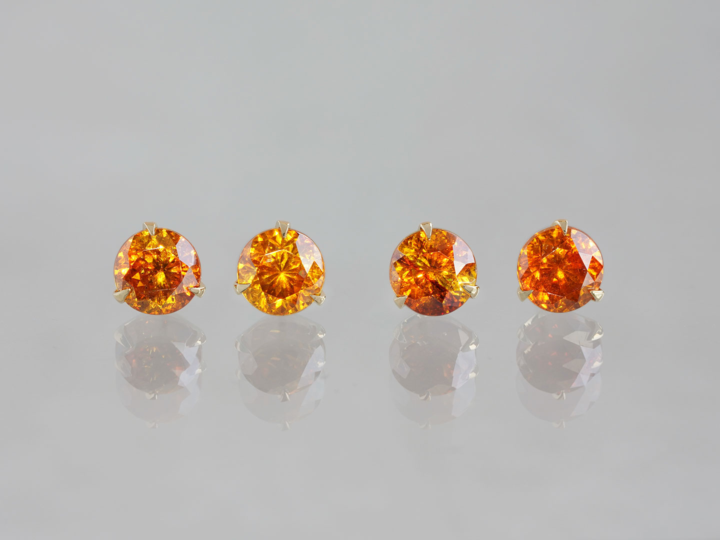 Yellow × Orange sphalerite pierce /イエロースファレライト