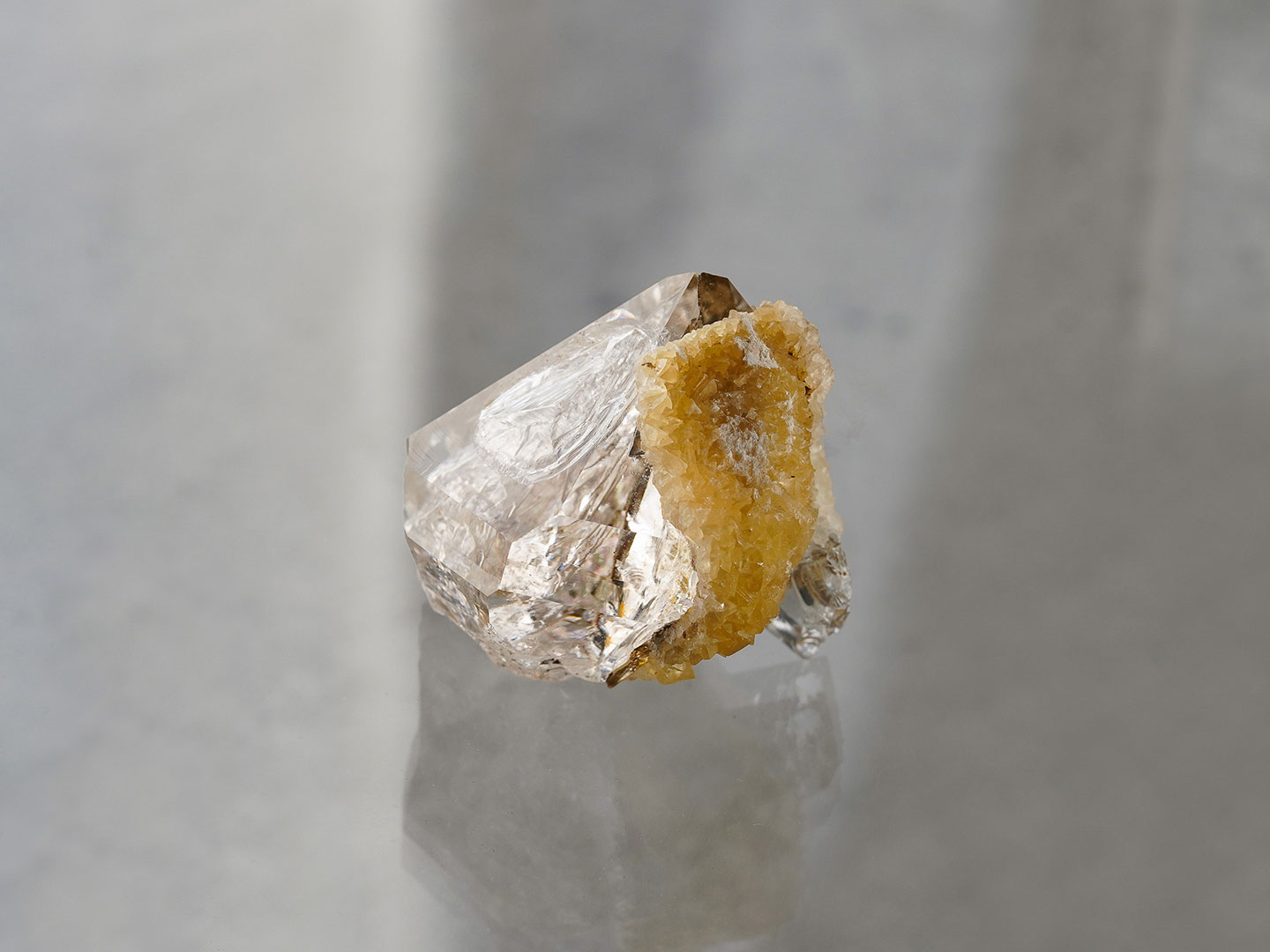 Herkimer diamond × Yellow calcite 64.5g /ハーキマーダイヤモンド