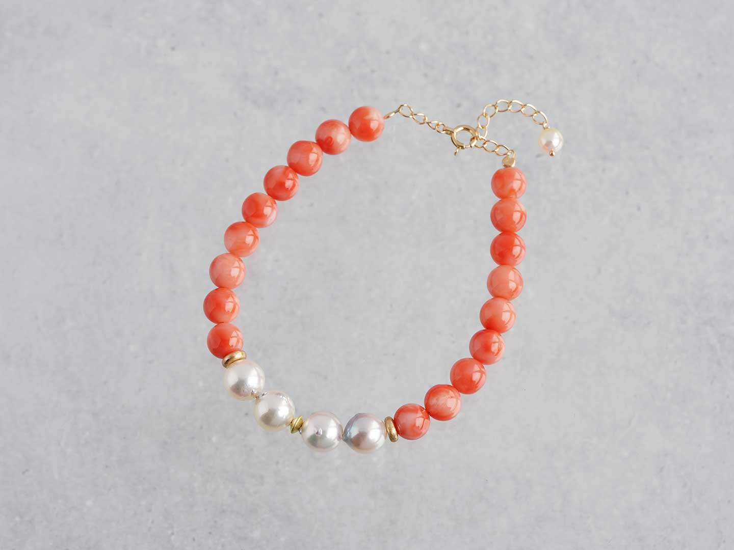 Pink coral × Akoya white pearl bracelet /ピンク珊瑚（コーラル ...